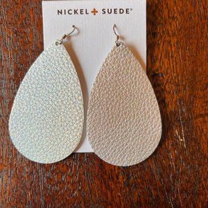 Nickel & Suede - Silver Shell, Large Teardrops - Excellent condition - Shimmery